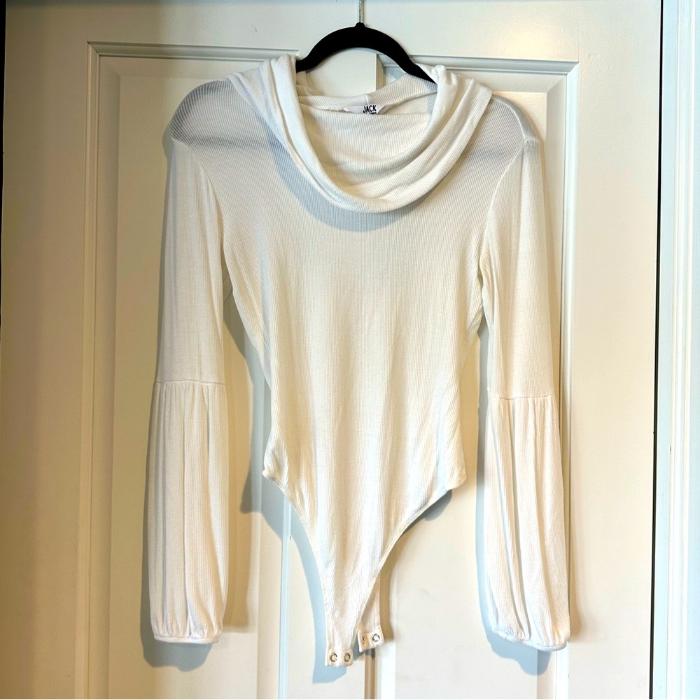 Cream long sleeve bodysuit, EUC, size small